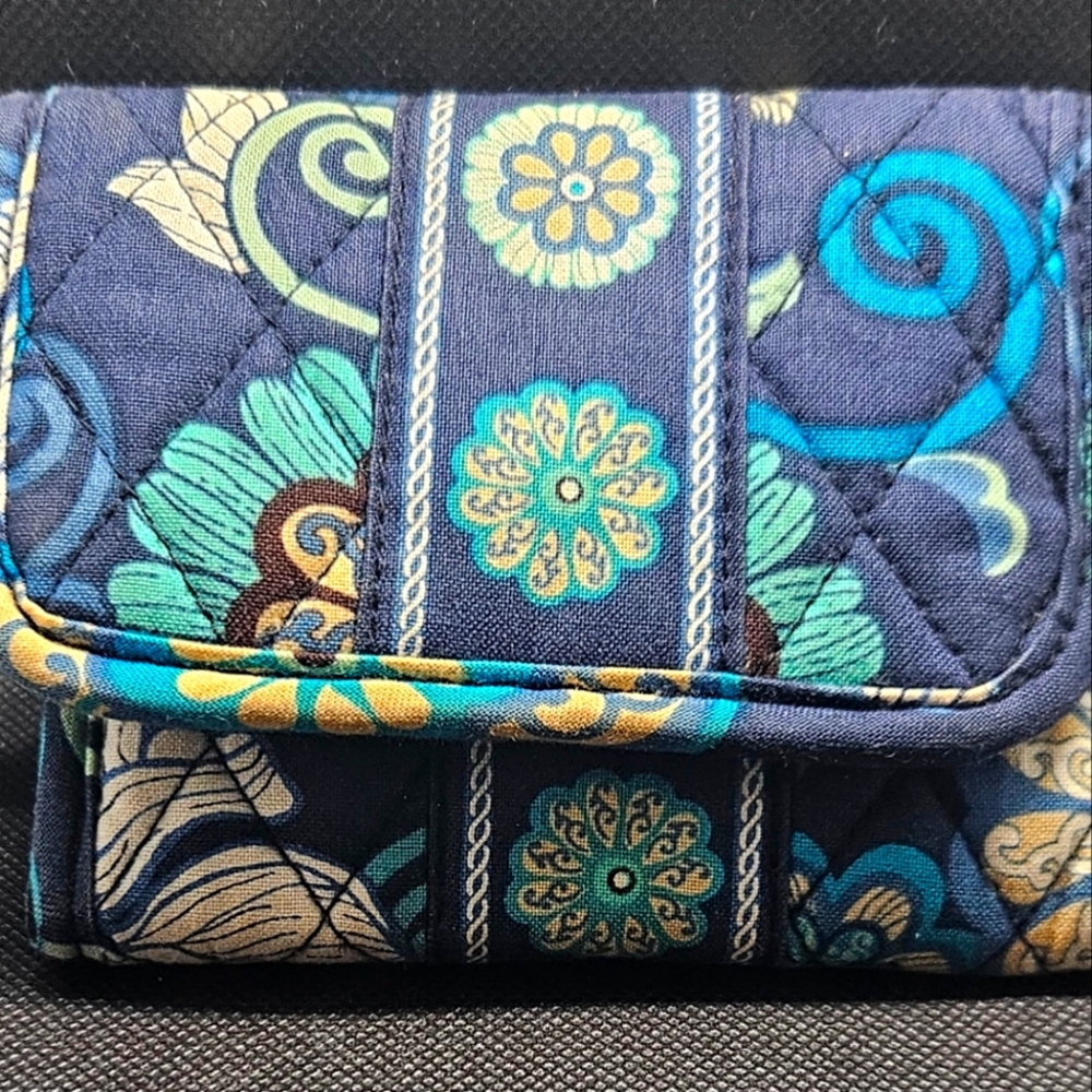 Vera Bradley Rhythm and Blues retired pattern mini wallet